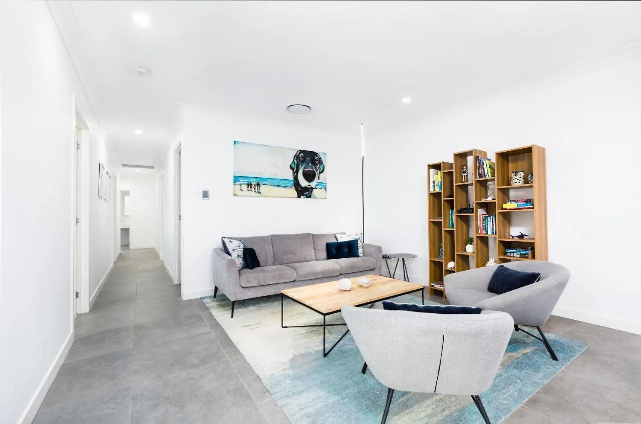 Lamour Holiday Beach House Gold Coast